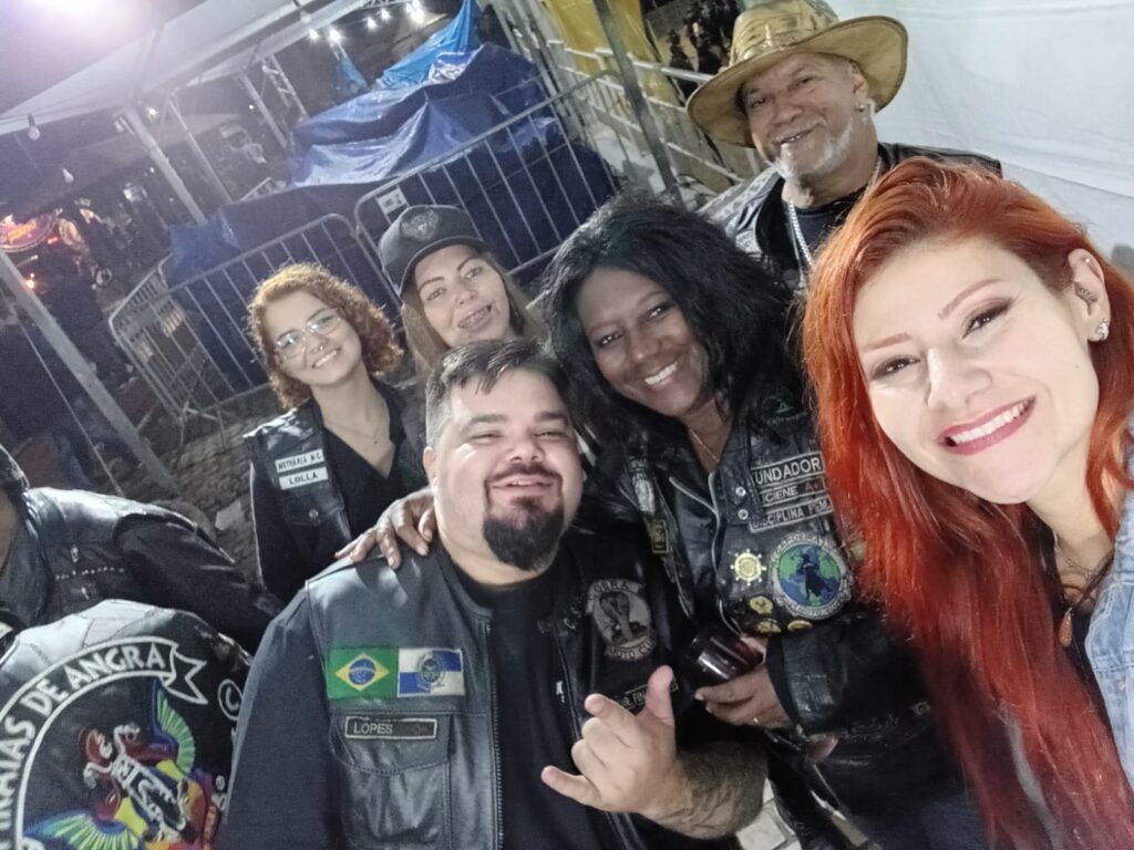 Talita Barcelos em evento de motociclistas em Angra dos Reis