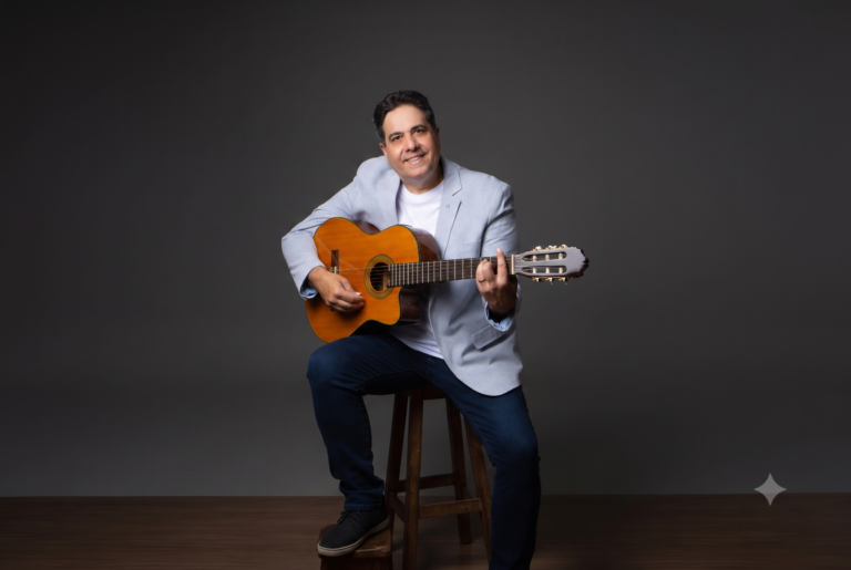 Álbum Vírus do Amor de Luciano Veloso destaca carreira autoral