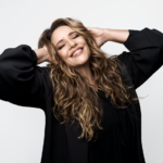 Ana Carolina celebra 25 anos de carreira com a turnê 25 Anas no Qualistage