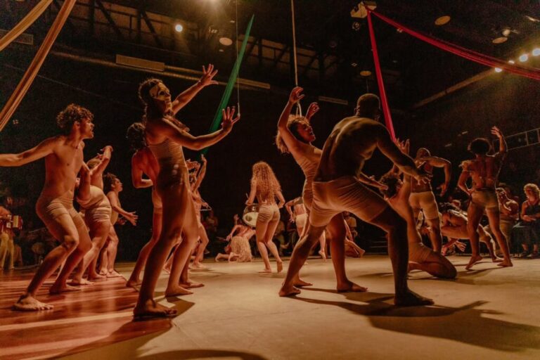 Imagem de divulgação do espetáculo Ariano Brasa Brasileiro no Teatro Castro Alves